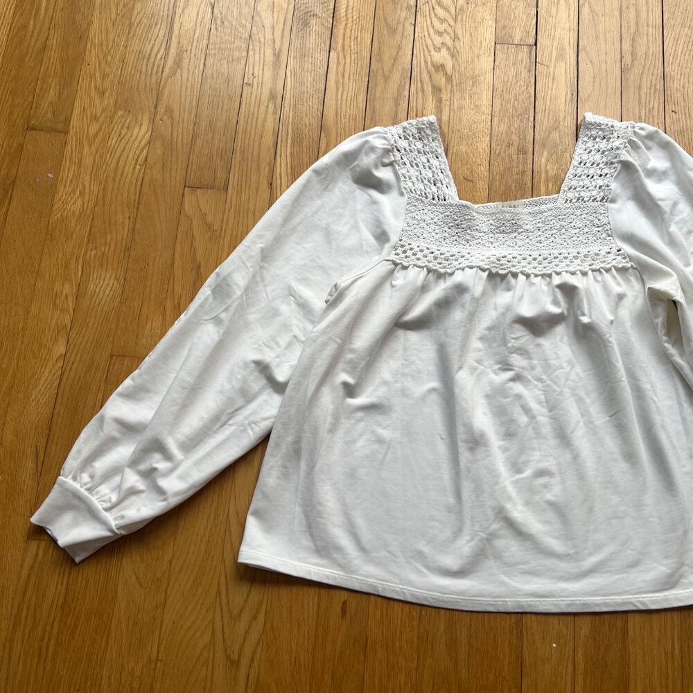 Smocked Crochet Peasant Blouse Hinge Size M White Long Sleeve Square Neck Top - Picture 4 of 16